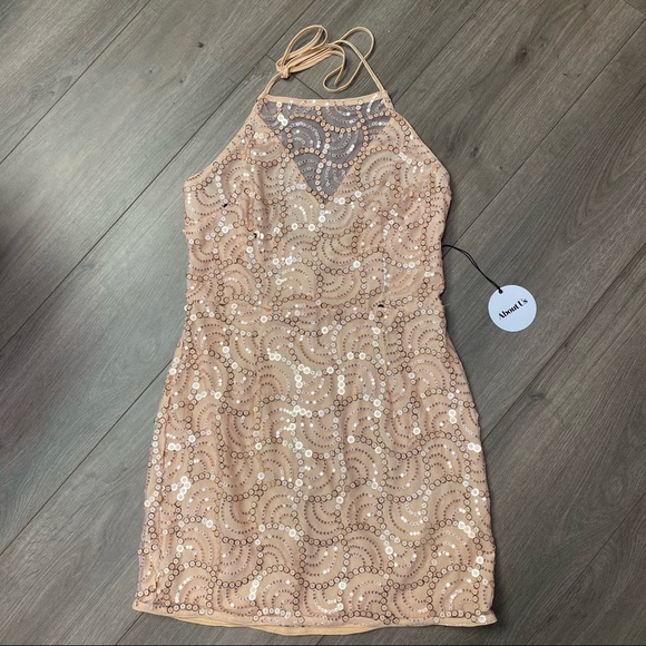 About Us | Revolve Jane Sequin Dress In Peach NEW - Picture 14 of 15